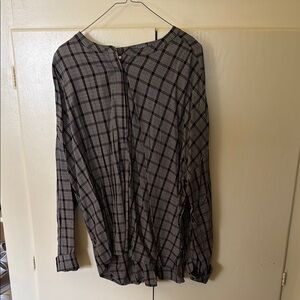 Women’s Plaid Button-Up Shirt